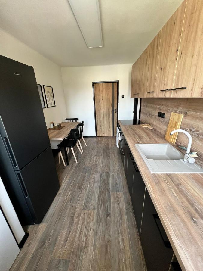 Apartman Opava S Parkovanim Esterno foto